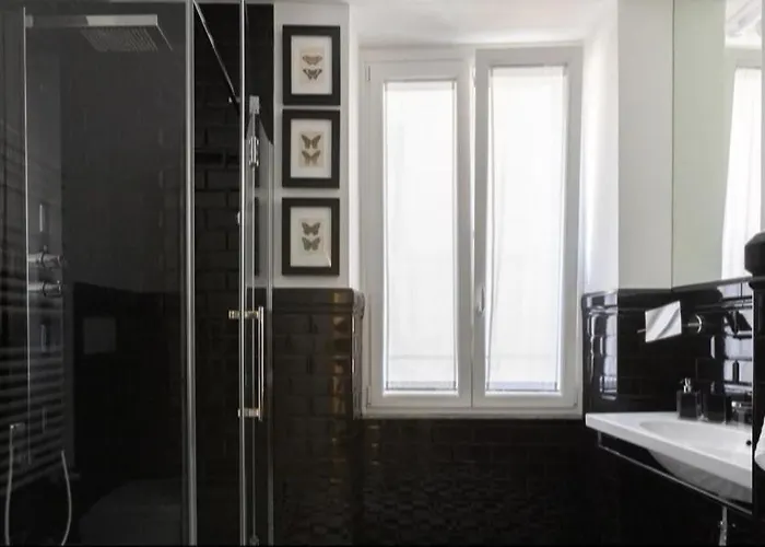 App Leoncino Design Apartment In Rome